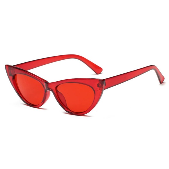 New! Red Cat Eye Sunglasses - Picture 2 of 3